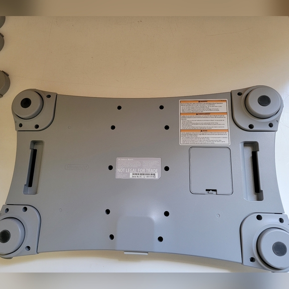 Wii Fit & Balance Board - Nintendo Wii Game - Picture 2 of 3